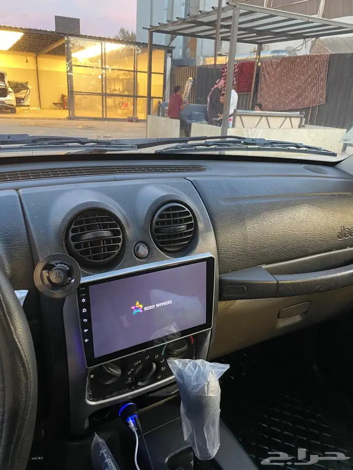 جيب شاروكي ليبرتي 2004 9