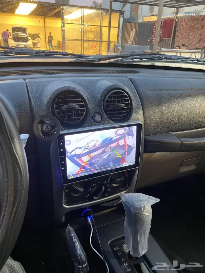 جيب شاروكي ليبرتي 2004 10