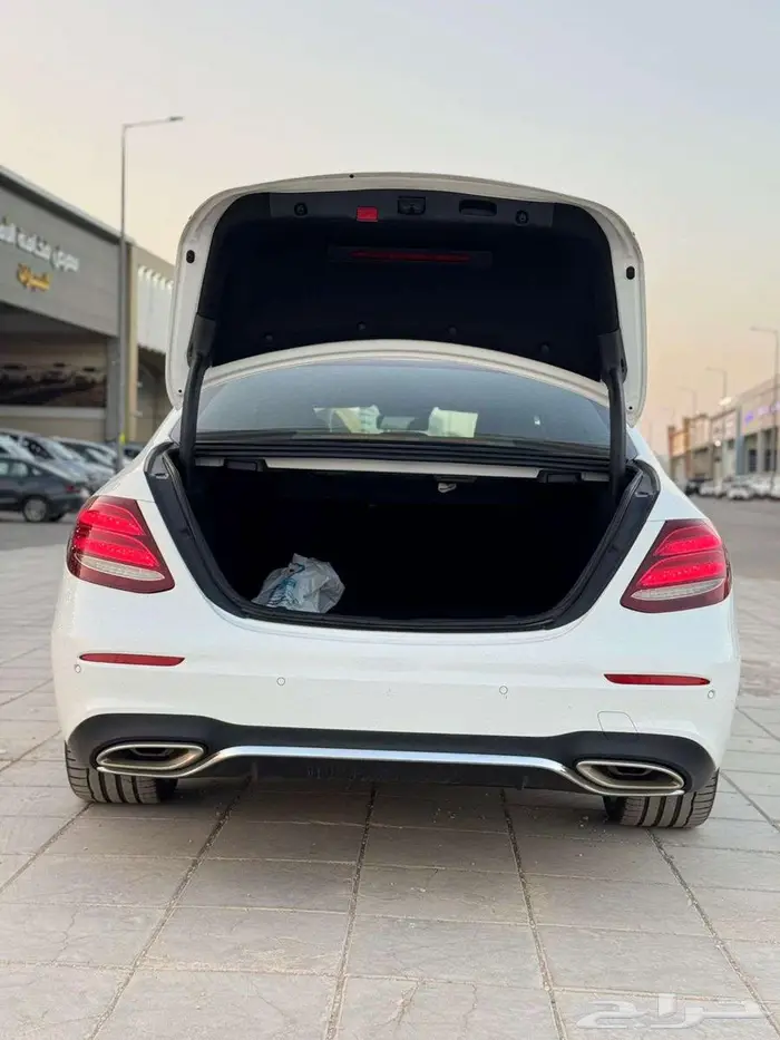 مرسيدس 2021 E200 7