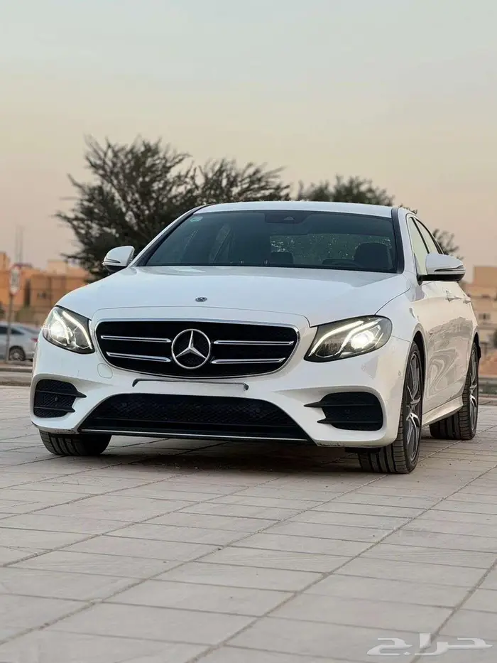 مرسيدس 2021 E200 1