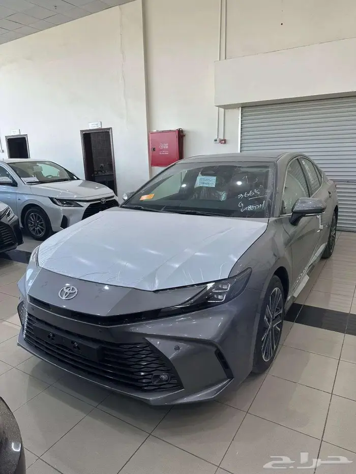 تويوتا كامري جراندي 1