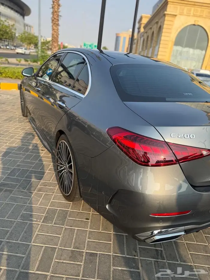 2024 مرسيدس C200 4