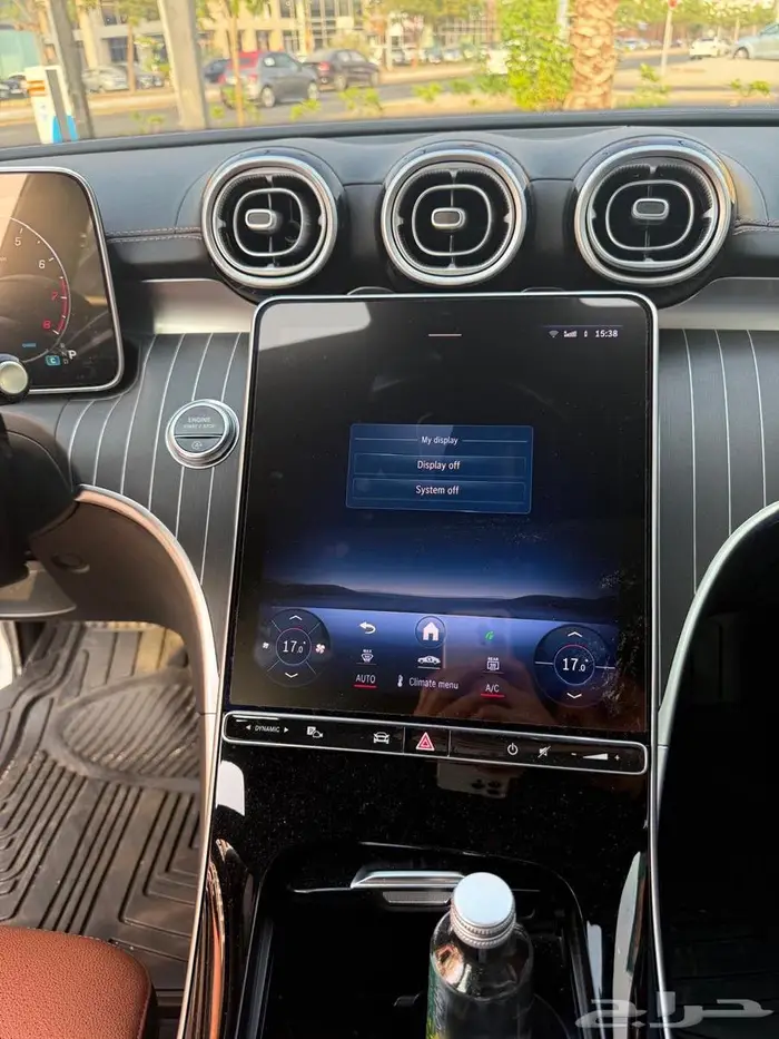 2024 مرسيدس C200 10