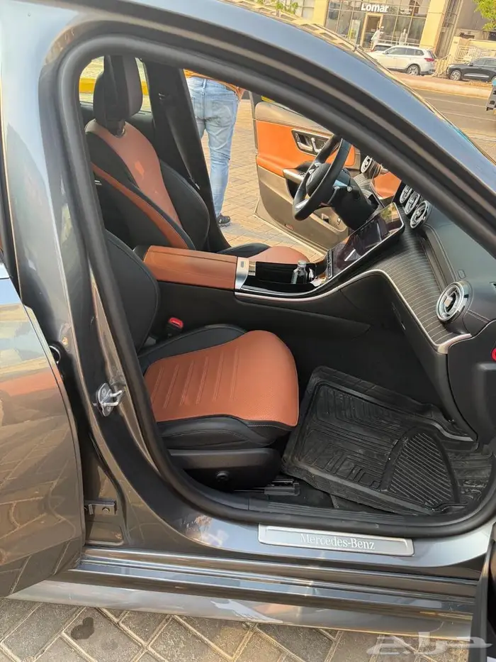 2024 مرسيدس C200 9