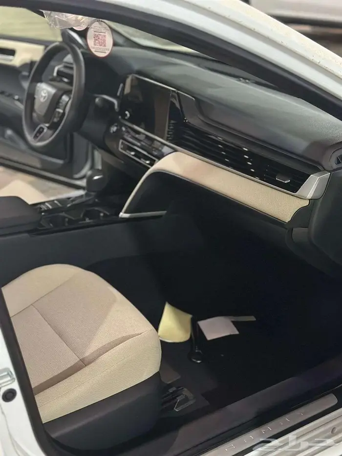 تويوتا كامري LE 7