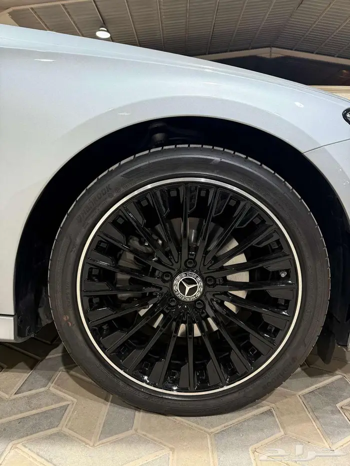 مرسيدس E200 موديل 2025 8