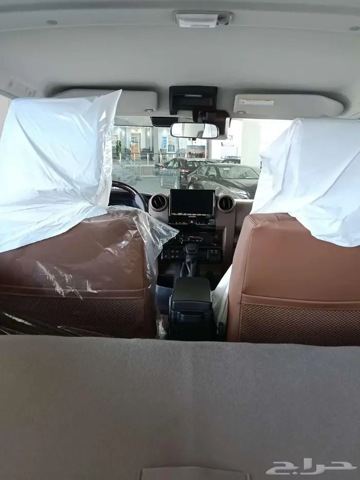 تويوتا مصندق ربع ديزل رفرف ونش فل كامل م 2025 - سعودي ابيض 12