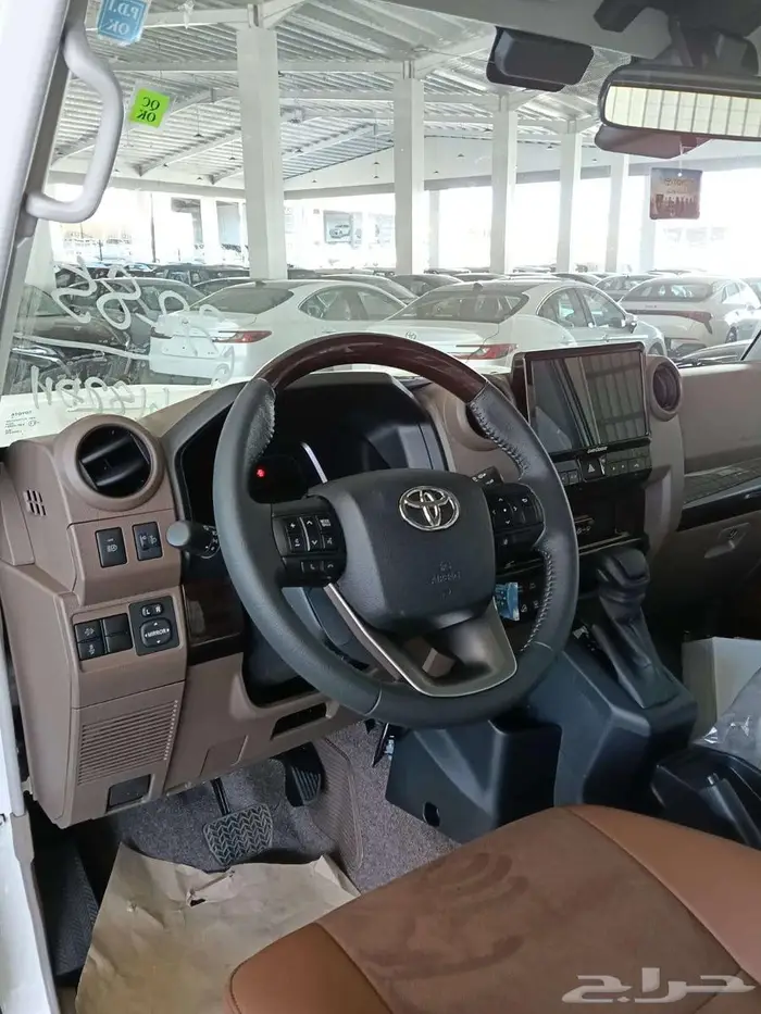 تويوتا مصندق ربع ديزل رفرف ونش فل كامل م 2025 - سعودي ابيض 16