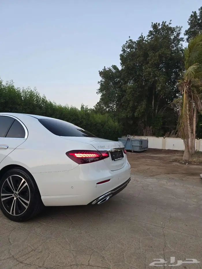 مرسيدس E عداد قليل 2021 5