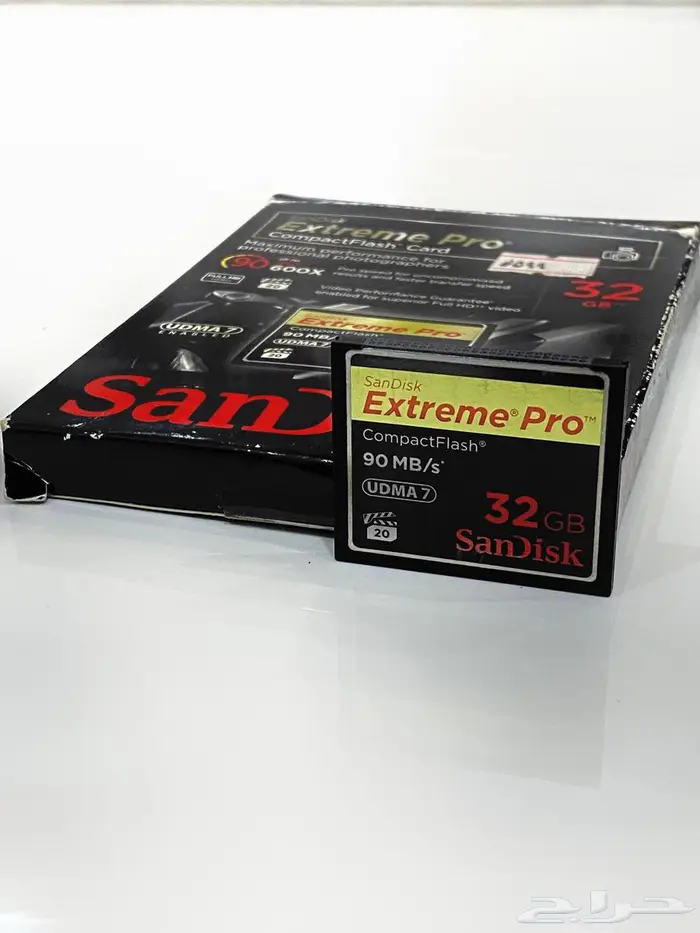 كاميرا كانون 5D ii فايف دي مارك تو 2 ومعها عدة كاملة 13