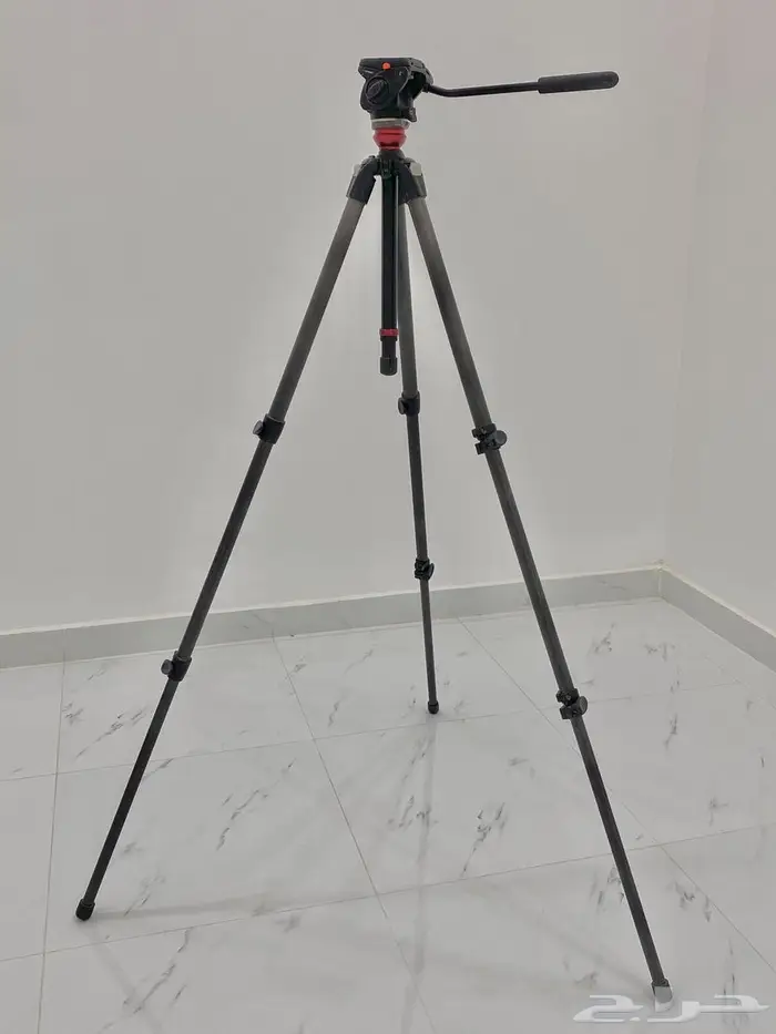 كاميرا كانون 5D ii فايف دي مارك تو 2 ومعها عدة كاملة 18