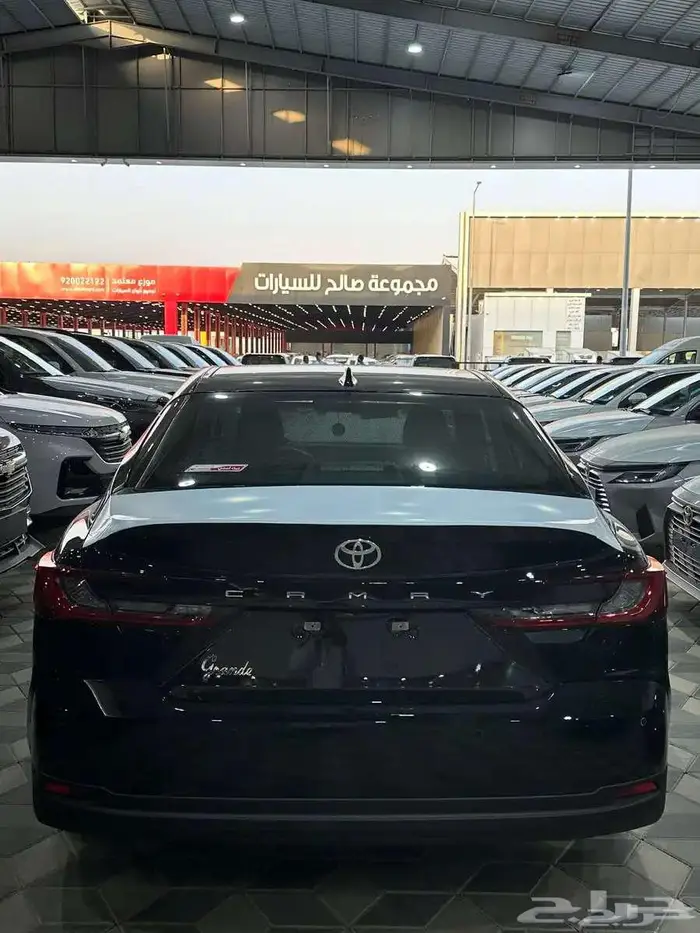 تويوتا- كامري- LE -هايبرد- 2025-بطاقه - اسود بطاقه 9