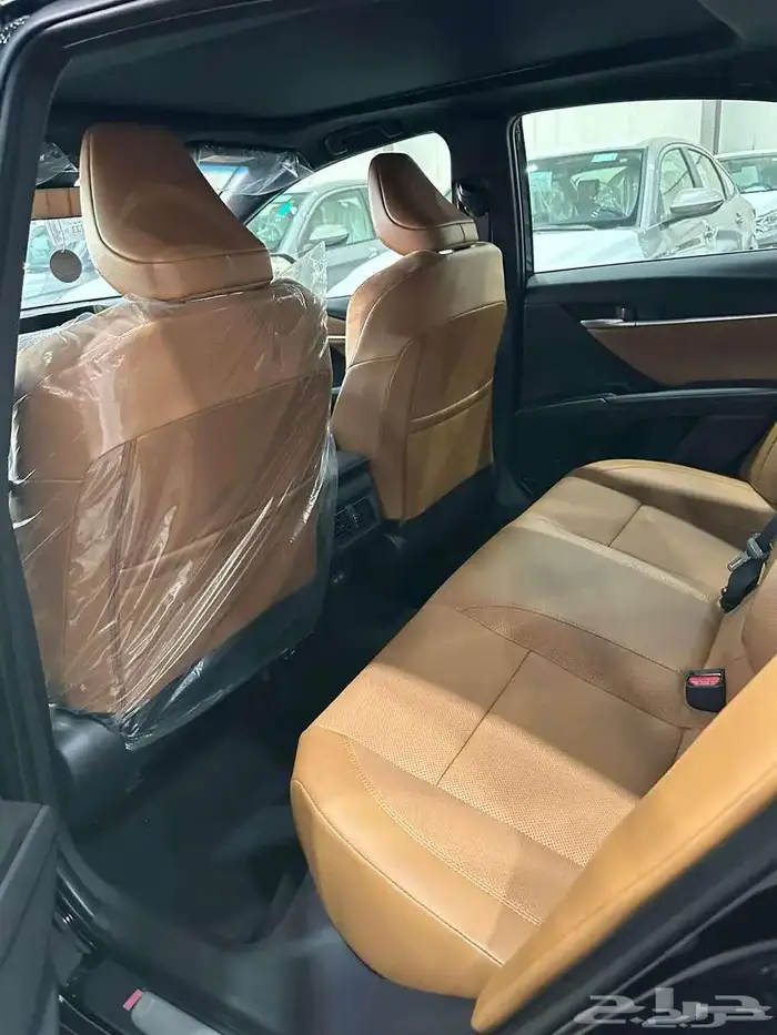 تويوتا- كامري- LE -هايبرد- 2025-بطاقه - اسود بطاقه 3