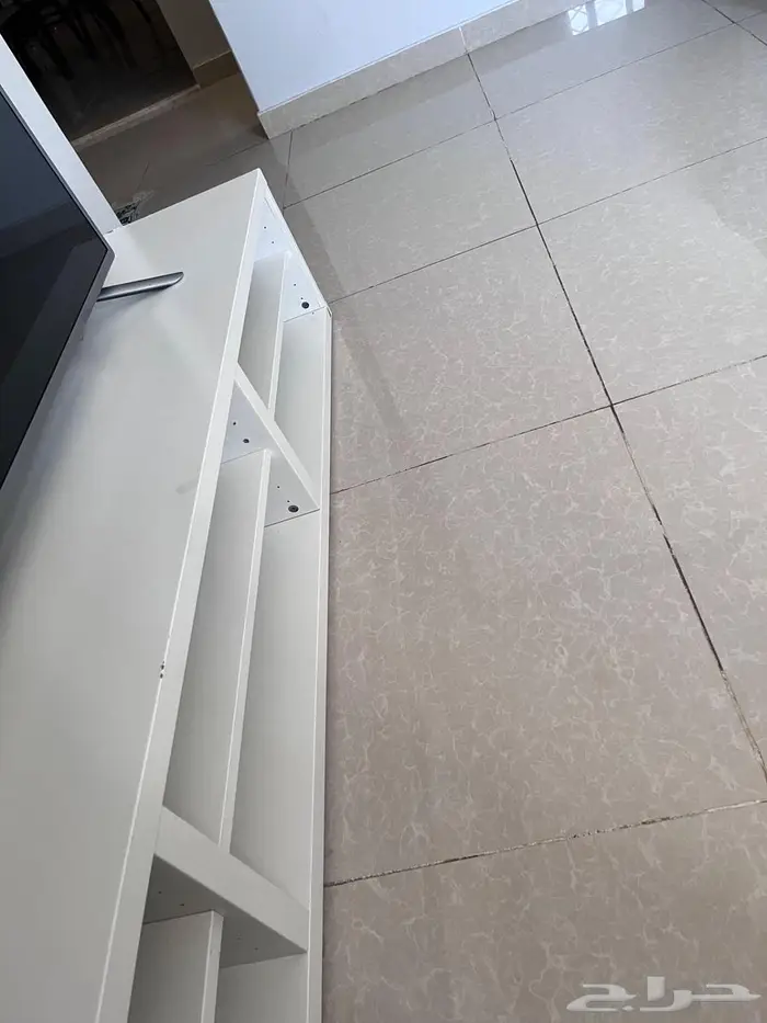طاوله تلفزيون ابيض من ايكيا 3
