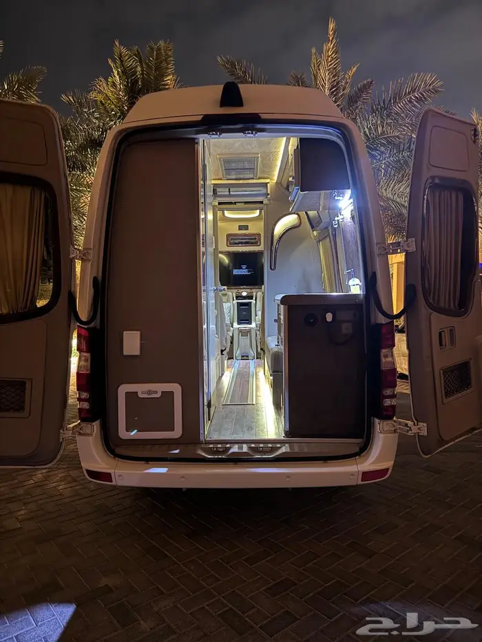 مرسيدس فان موديل 2014   نظام دفع رباعي 4 4 0