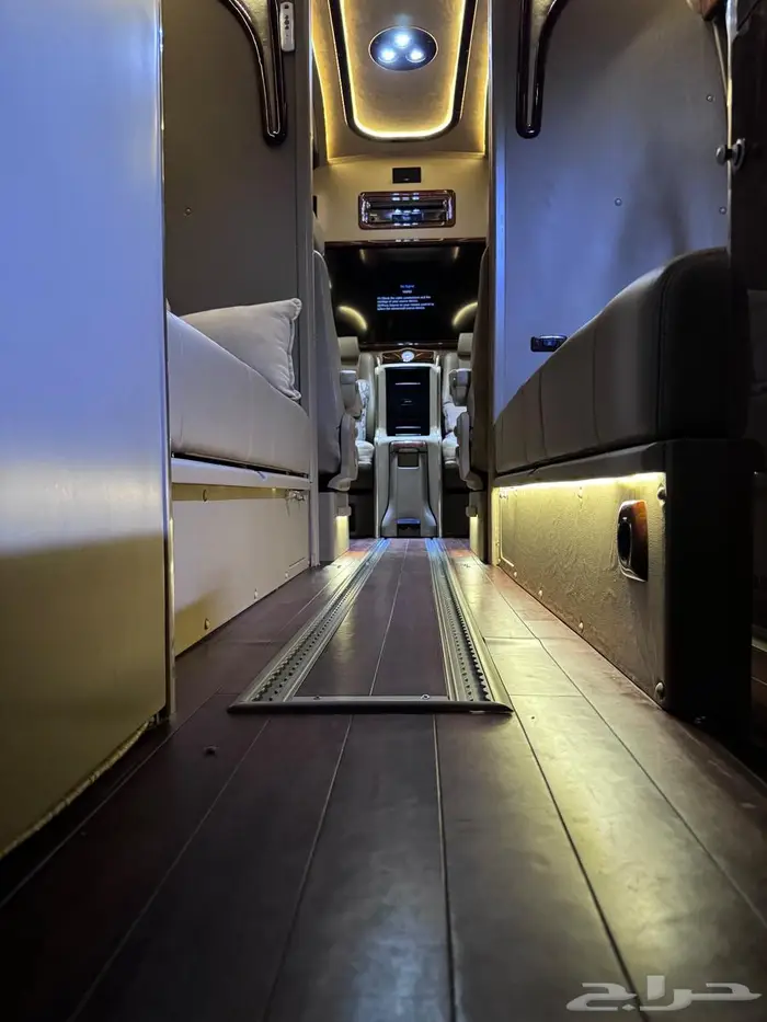 مرسيدس فان موديل 2014   نظام دفع رباعي 4 4 1