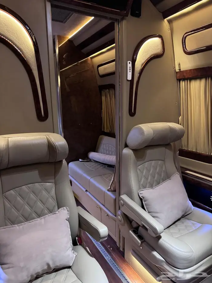 مرسيدس فان موديل 2014   نظام دفع رباعي 4 4 7