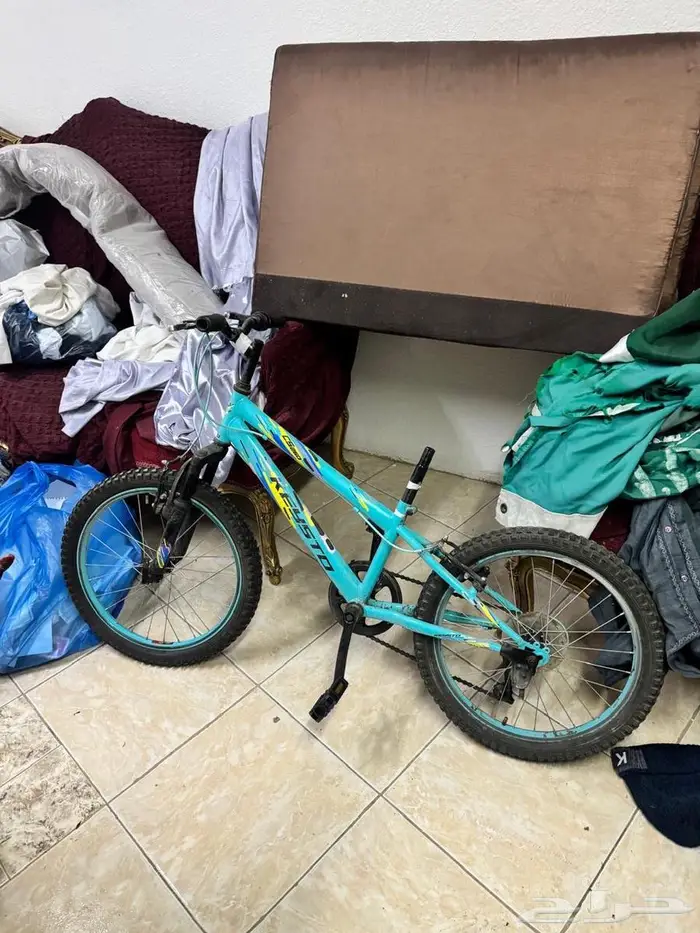 سكوترين و سيكل رياضي وسياكل أخرى مافيها شي 1