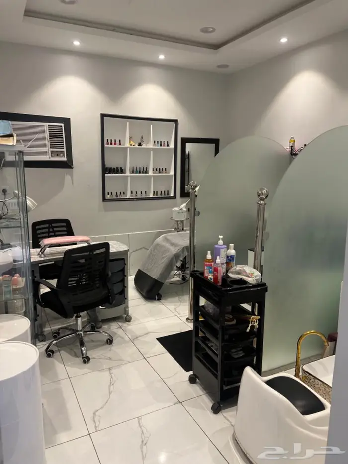 مشغل نسائي للإيجار بجوار مستوصف دار الشفاء 2