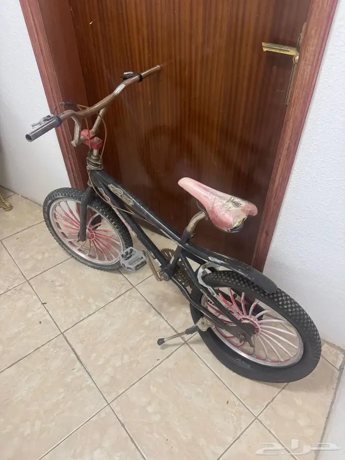 سكوترين و سيكل رياضي وسياكل أخرى مافيها شي 6