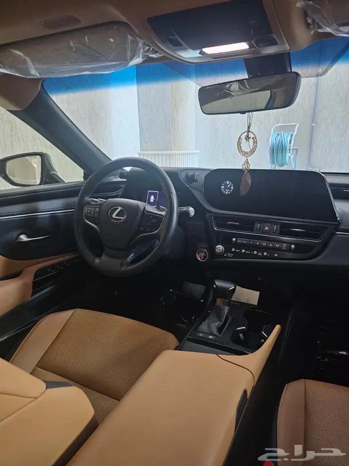 لكزس Es300h 2023 2