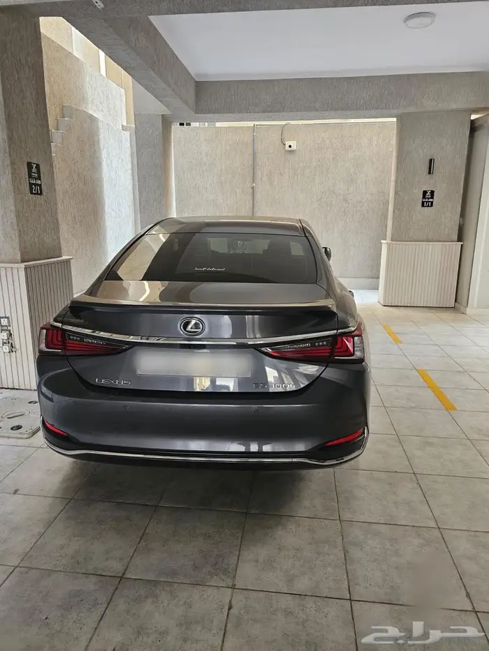 لكزس Es300h 2023 4