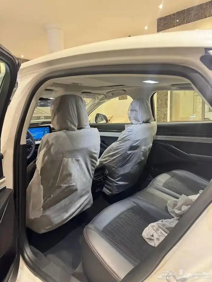 للبيع فورد تورس 2023 نص فل ترند 5