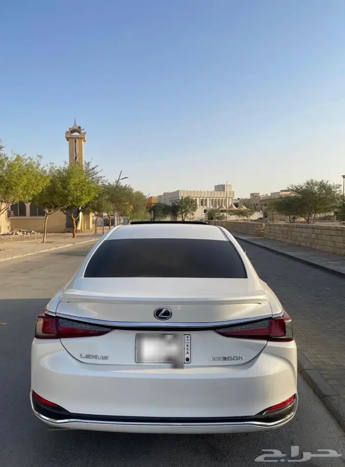للبيع لكزس موديل 2021 4