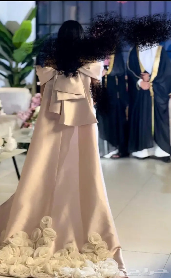 فستان ملكة فخم جدا 1