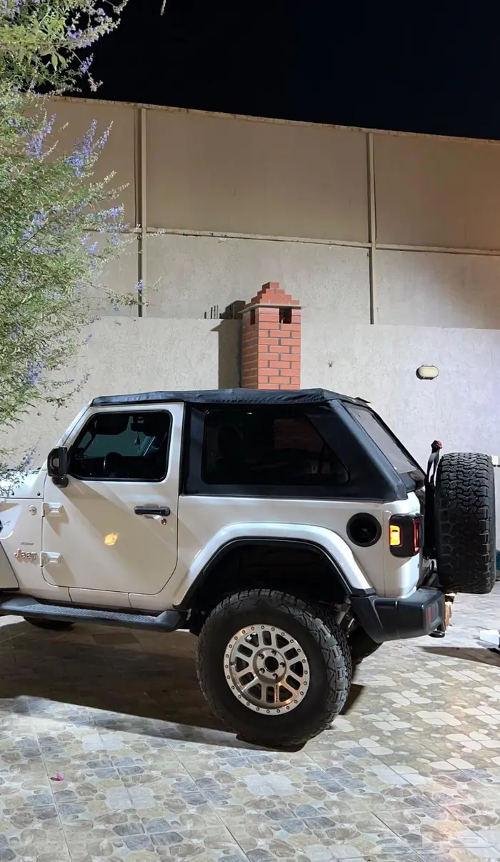 سوفت توب شراع رانجلر بابين 2020 1