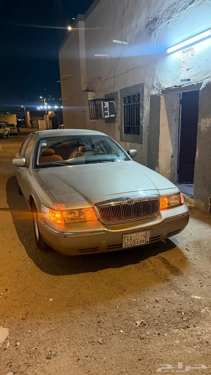 فوردماركيز2002 9