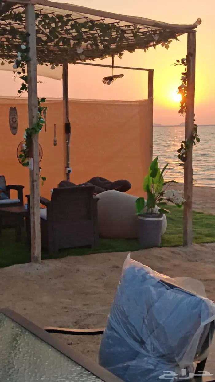 كرفان فندقي فاخر بجلسات خارجية على البحر 4