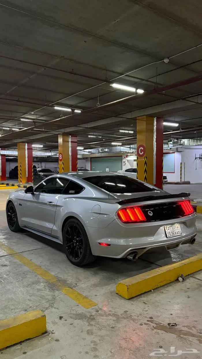 فورد موستنق بلاك اديشن 2017 10