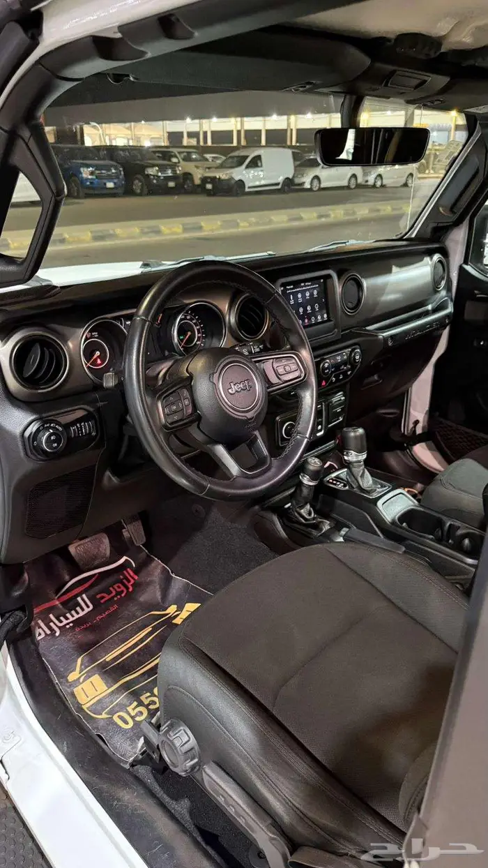 جيب رانجلر سبورت ربع موديل 2021 عداد 132000 6