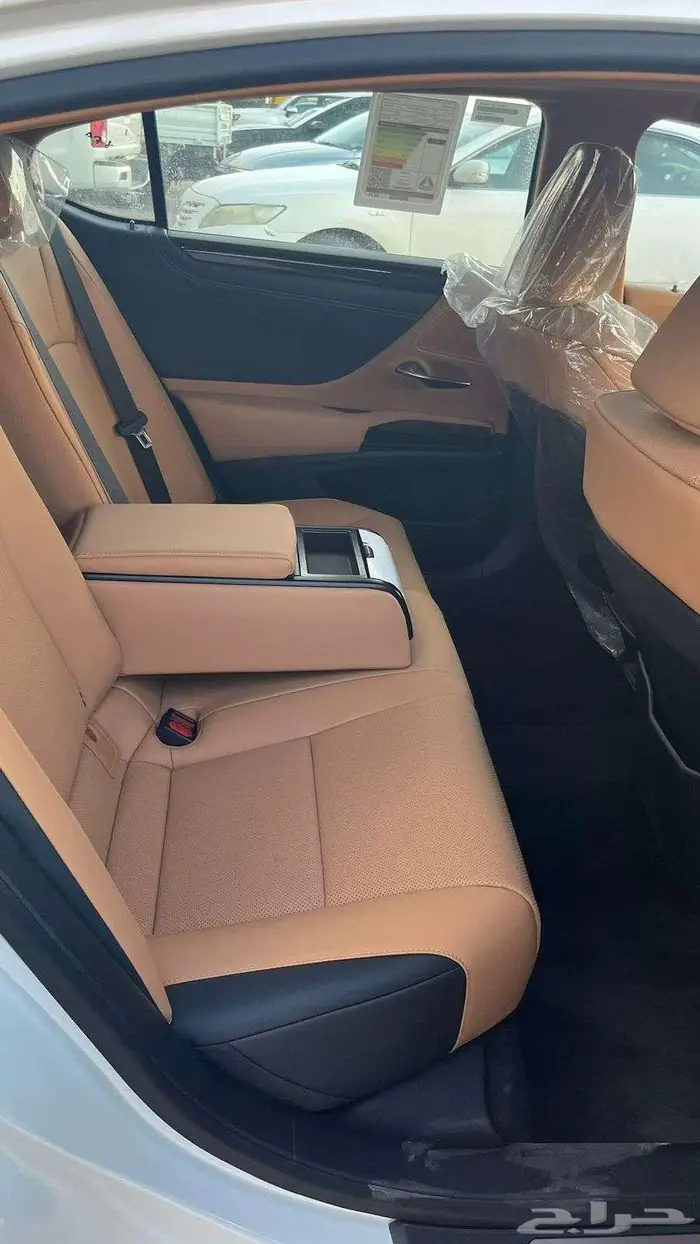 لكزس ES250 AA بنزين 2025 - كاش و أقساط 20