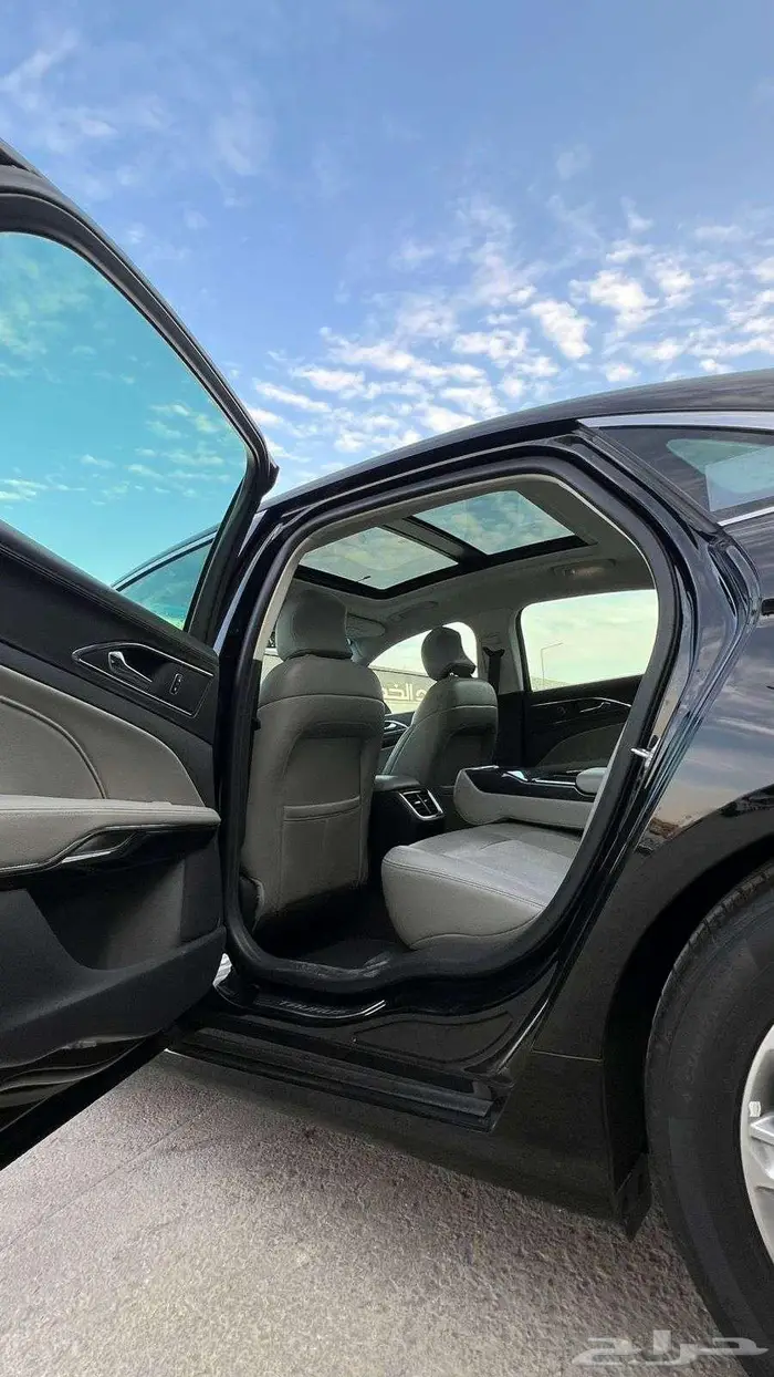 فورد تورس موديل 2021 - معرض خلف للسيارات 7