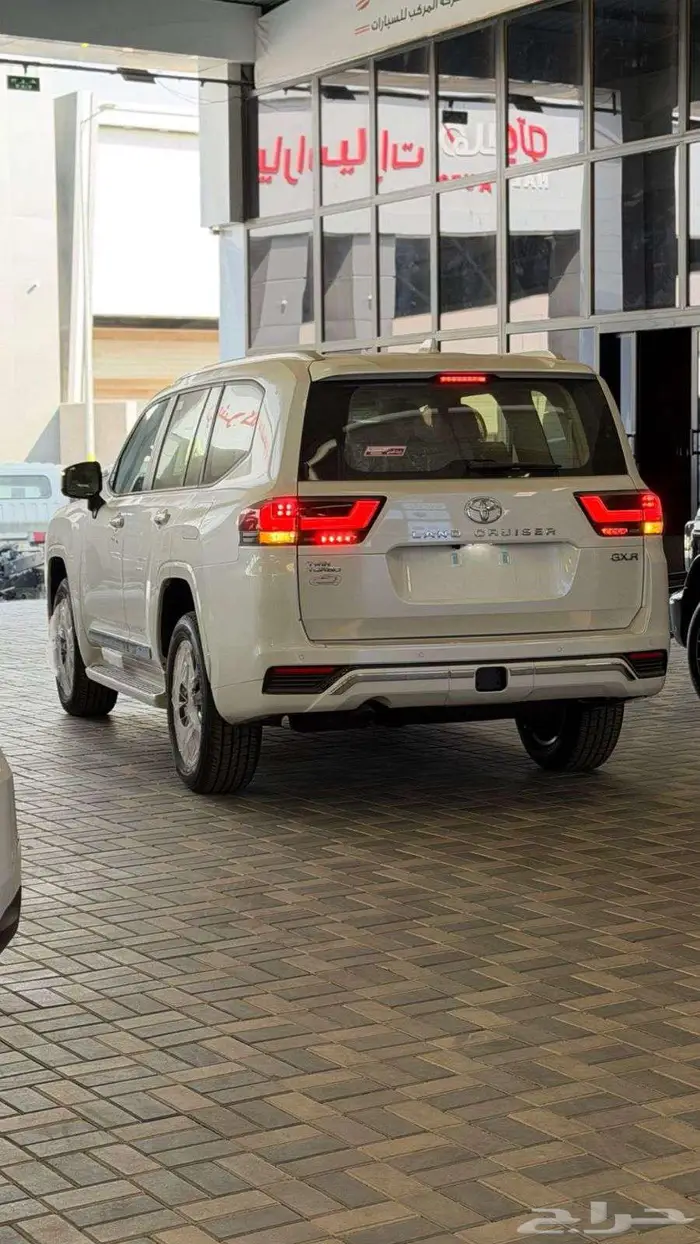 تويوتا لاندكروزر GXR L4 سعودي 2025 4