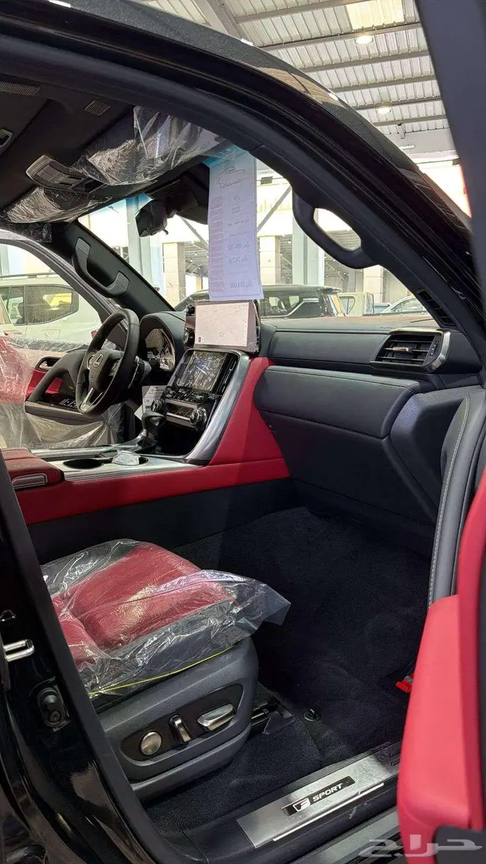 لكزس اف سبورت 2025 عماني 3