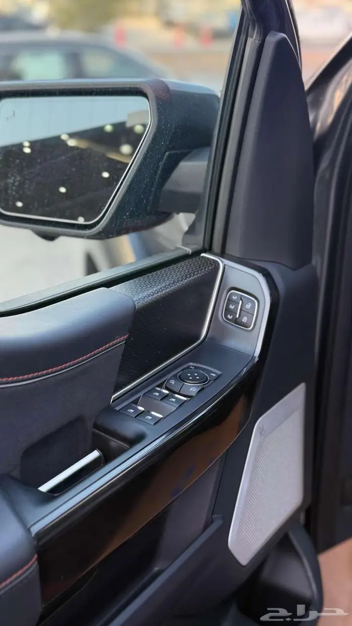 فورد F150 رابتر R موديل 2025 باقل الاسعار 8