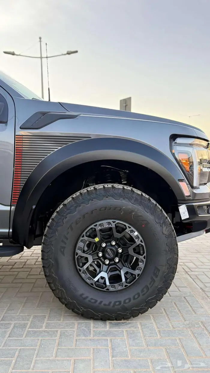 فورد F150 رابتر R موديل 2025 باقل الاسعار 5