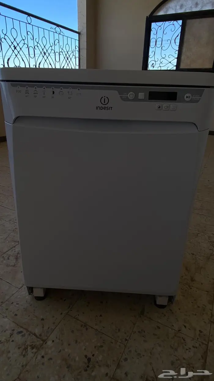 غسالة صحون وجهاز سوني برو فور 0