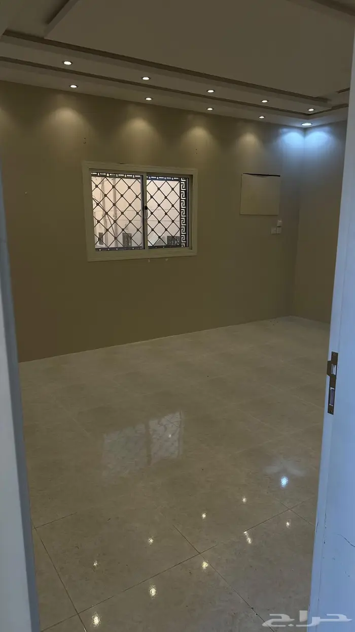 ملحق مدخل وسطح مستقل الوسام 3 10