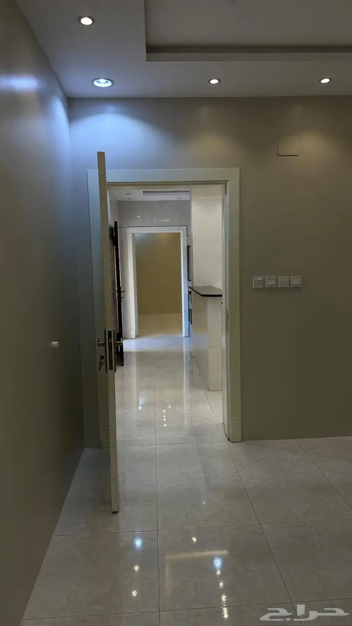 ملحق مدخل وسطح مستقل الوسام 3 13