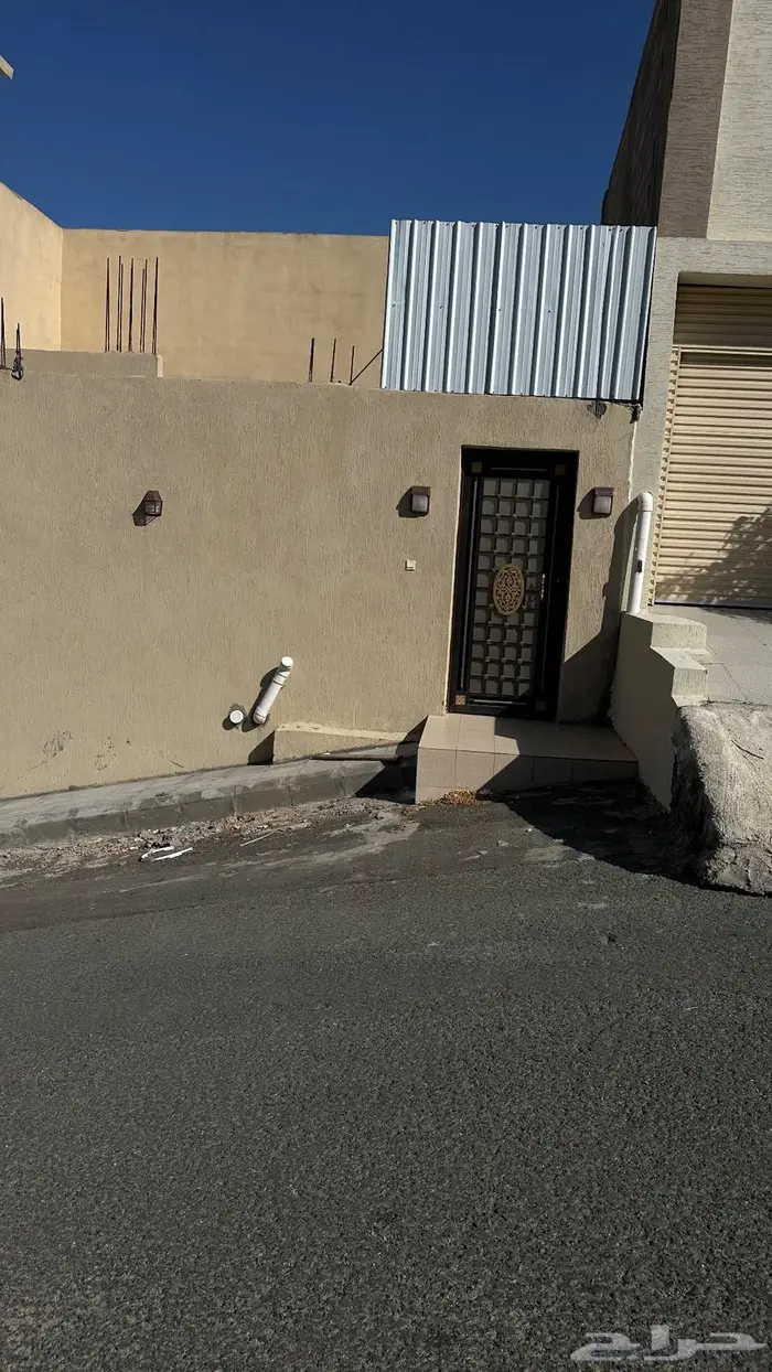 ملحق مدخل وسطح مستقل الوسام 3 0