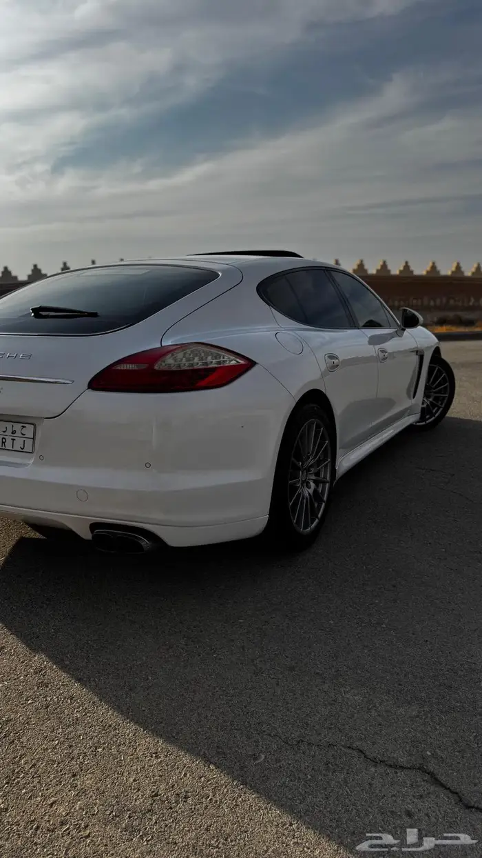 بورش باناميرا 2011 فل كامل 19