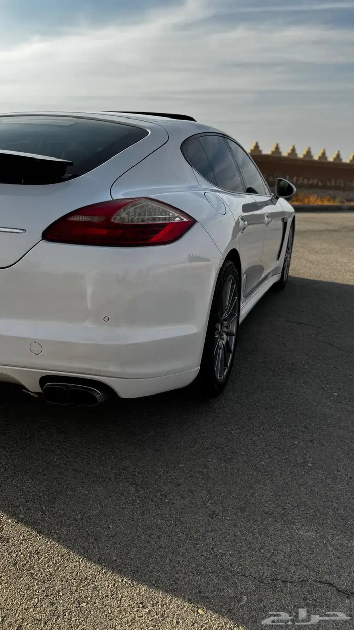 بورش باناميرا 2011 فل كامل 16