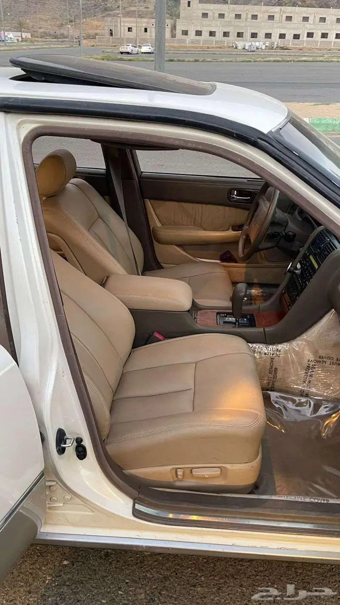 لكزس LS 400 موديل 1990 40