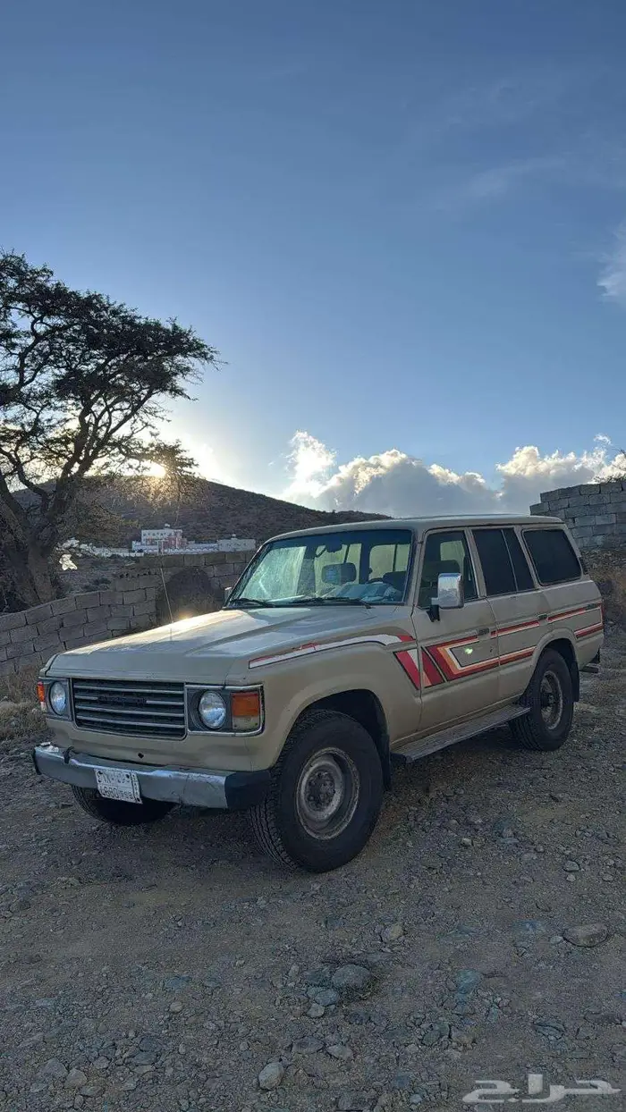 للبيع صالون 85 1