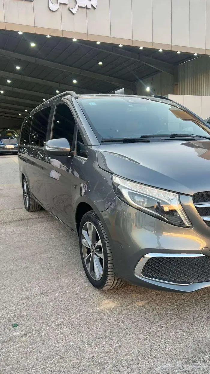 مرسيدس فان V250 موديل 2022- معرض خلف للسيارات 2