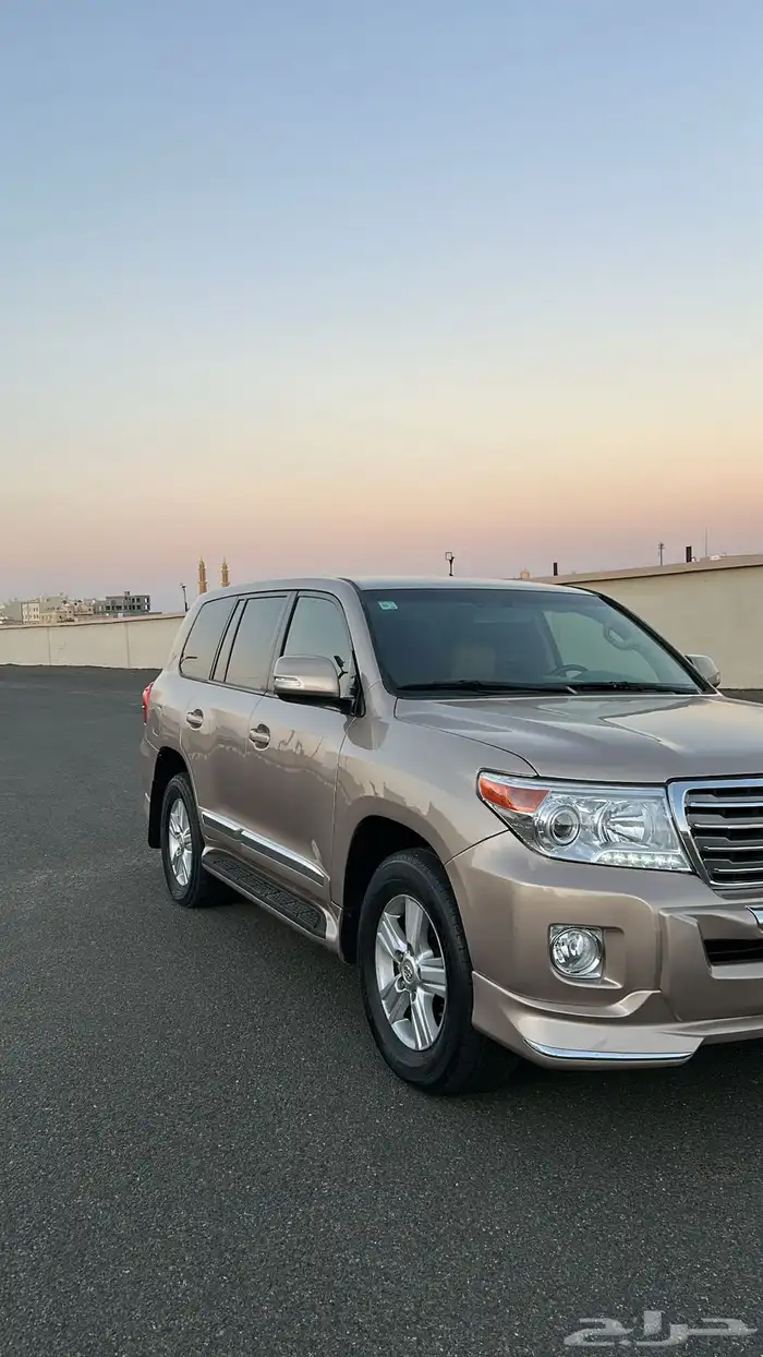 للبيع لاندكلوزر 2013 1